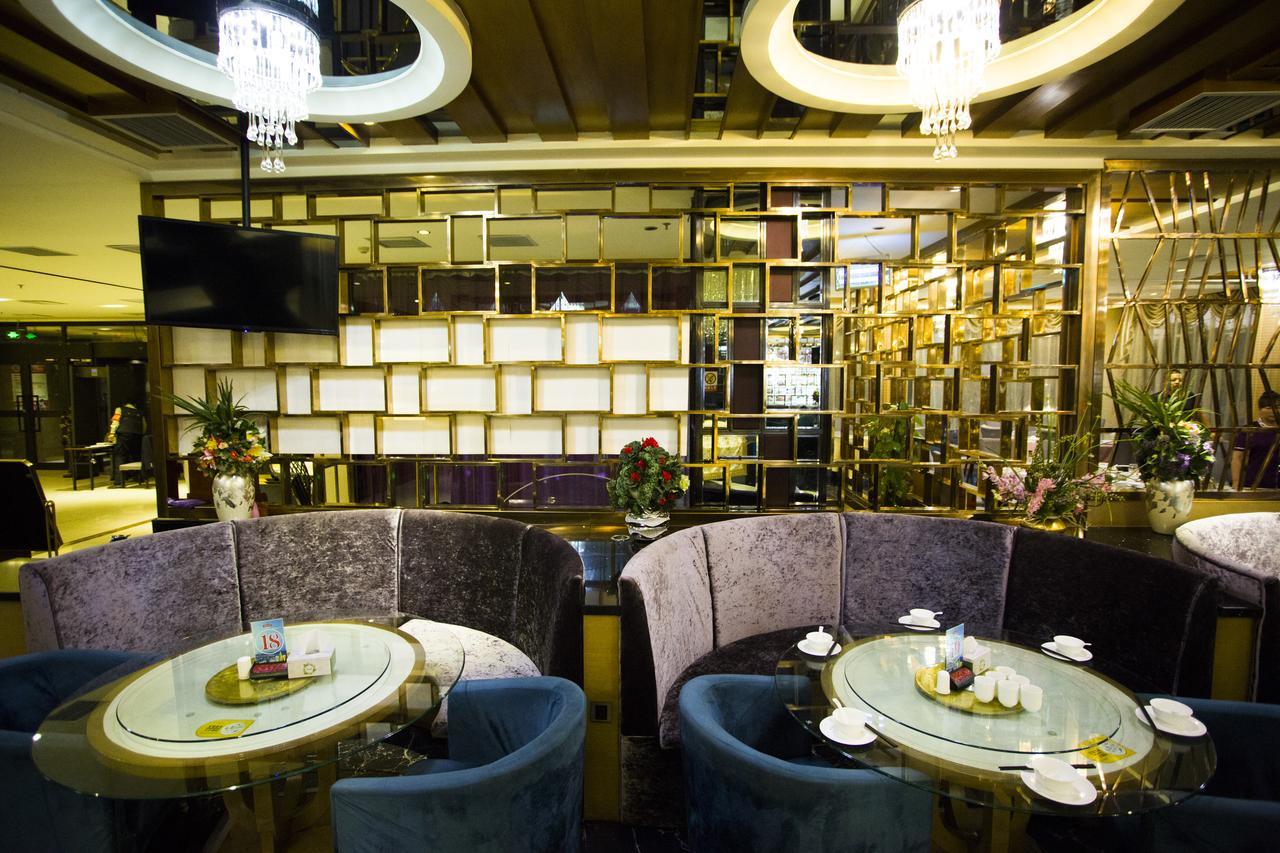 Fuke Jirui Hotel Urumqi Bagian luar foto