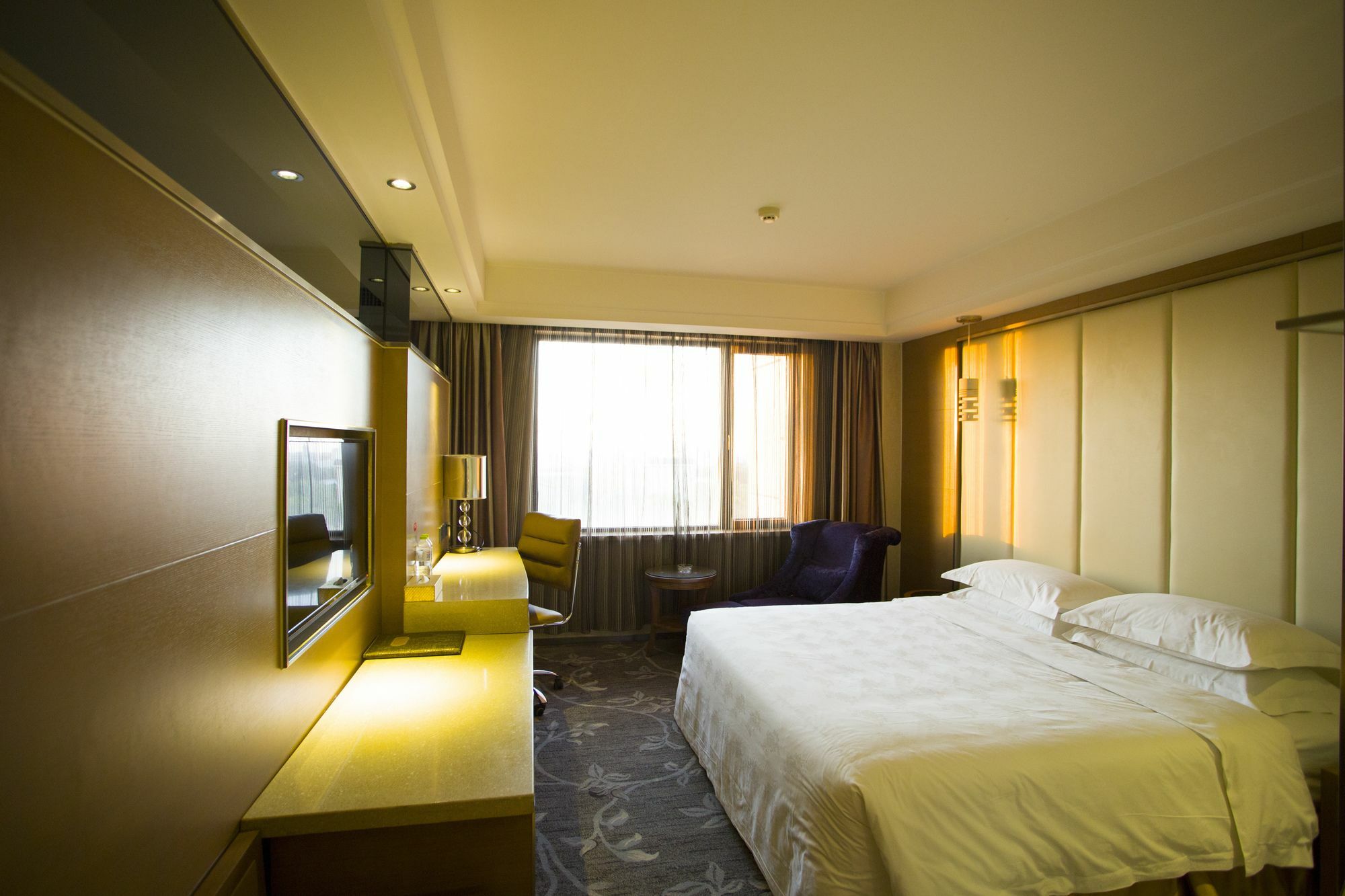 Fuke Jirui Hotel Urumqi Bagian luar foto