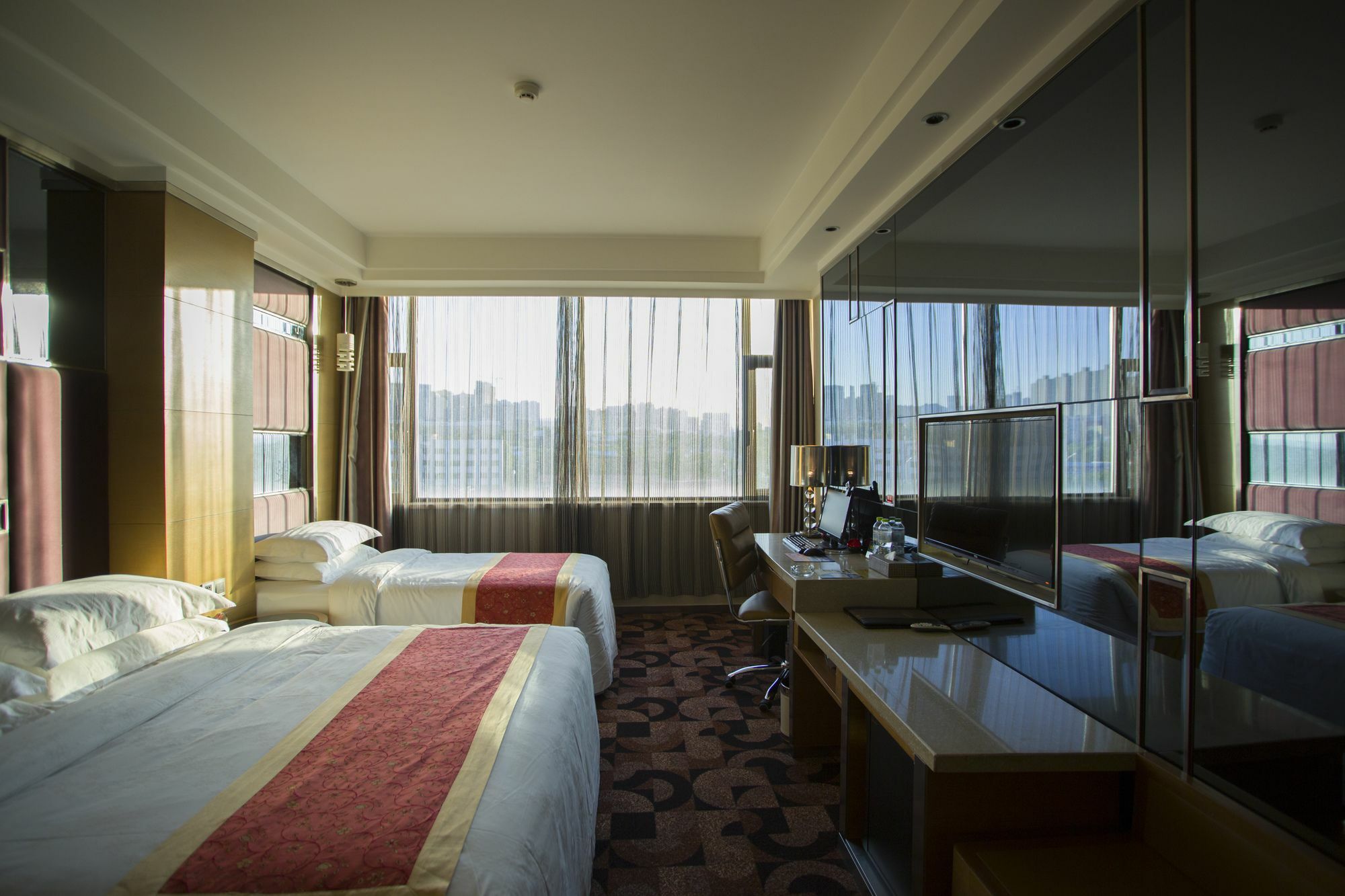 Fuke Jirui Hotel Urumqi Bagian luar foto